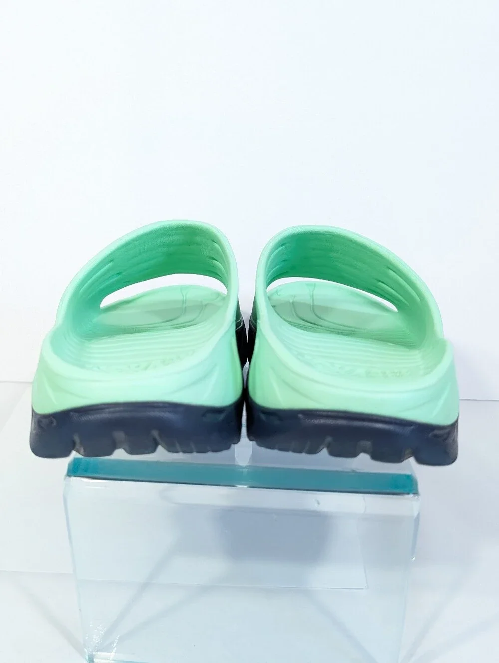 Hoka Ora Recovery Slides sz 12 Men Sandals Gym Shoes ash green beach pool